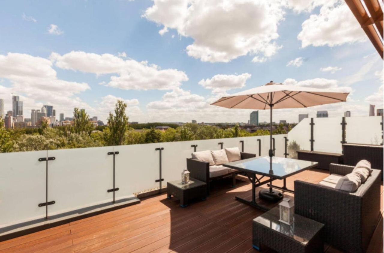 Appartamento 2 Bedroom Penthouse In Canada Water With Balcony Londra